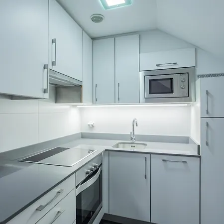 Atico Nuevo Centriquisimo Playa Orzan Garaje Gratis Y 2 Banos Apartment A Coruna